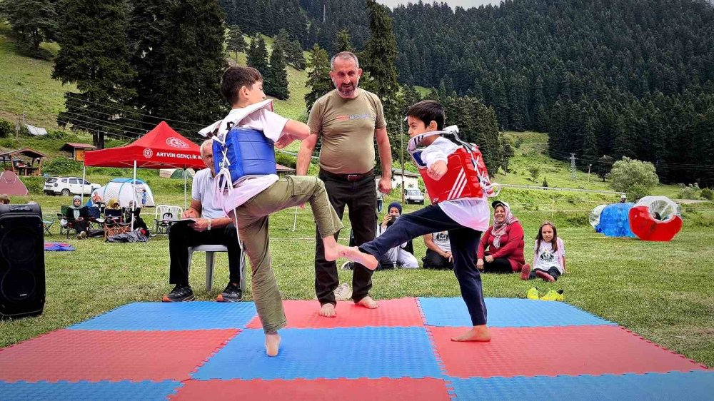 Sahara Milli Parkı’nda Aile Kampı.. Çocuklar Doğada Oyunlarla Hafta Sonunu Geçirdi!