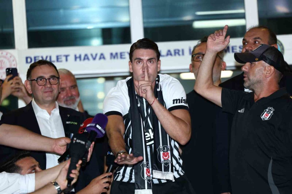 Beşiktaş’ın Anlaşmaya Vardığı Dusan Vlahovic, İ̇stanbul’a Geldi