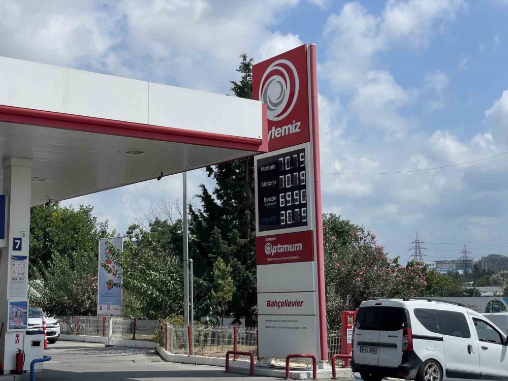 Motorinin Litre Satış Fiyatında 9 Lirayı Aşan İndirim