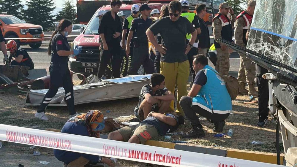 Temelli’de Feci Kaza.. Midibüs Takla Attı, 2 Kişi Hayatını Kaybetti!
