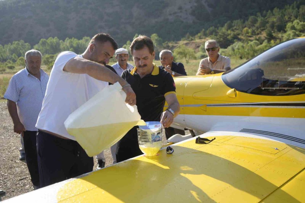 Uçağı ile Geldiği Köyünden Yine Uçağı İle Ayrıldı