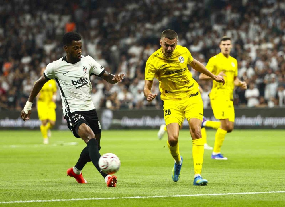 Uefa Avrupa Ligi: Beşiktaş: 1 - Hradec Kralove: 0 (i̇lk Yarı)
