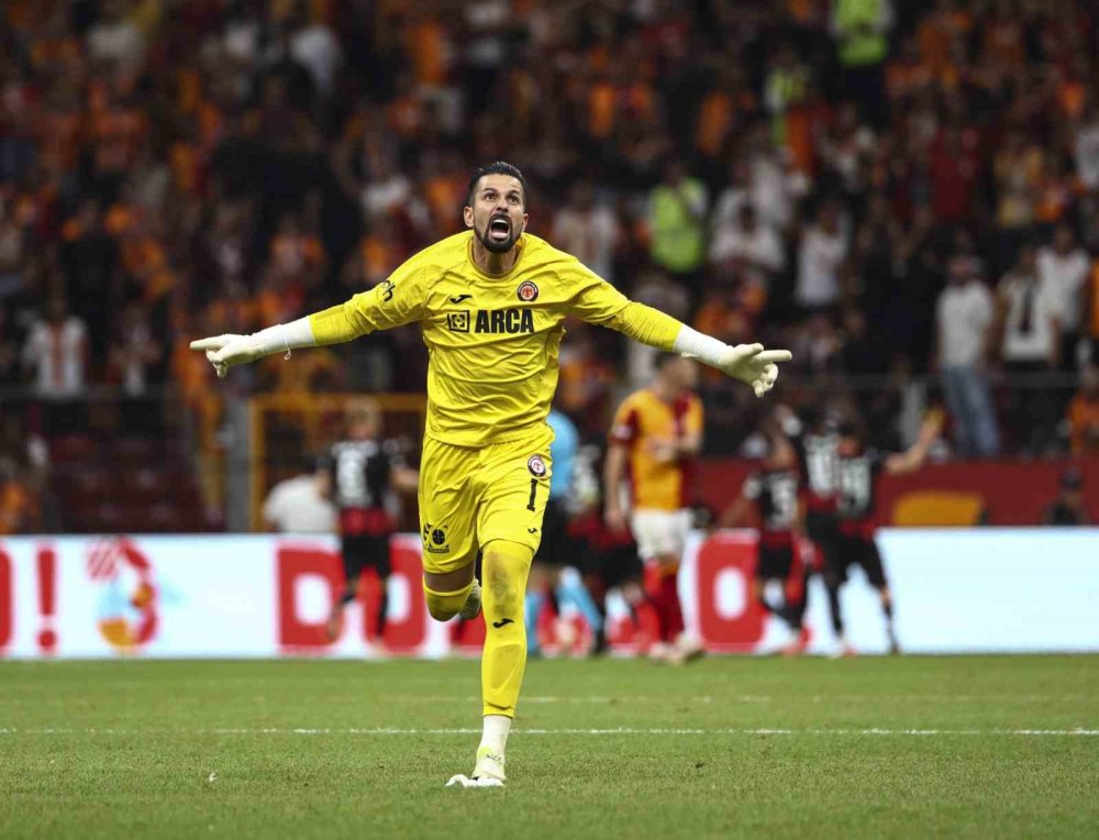 Süper Lig’de Sezon Başladı.. Galatasaray ile Çorum FK 2-2 Berabere!
