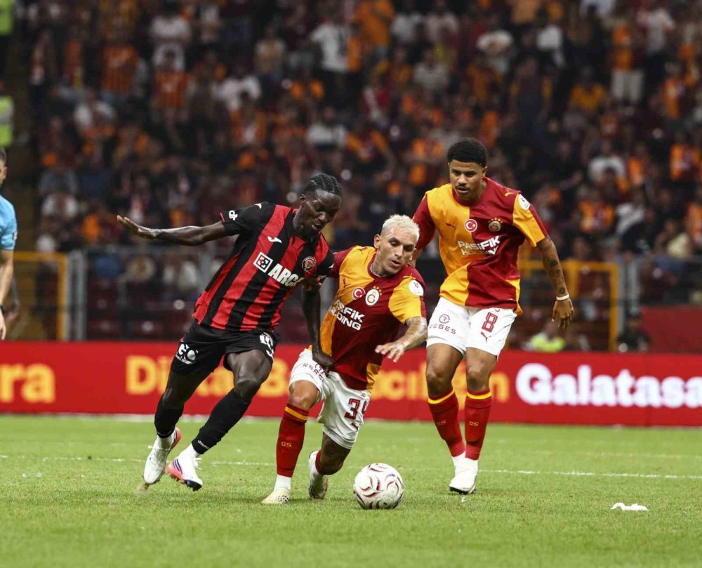 Süper Lig’de Sezon Başladı.. Galatasaray ile Çorum FK 2-2 Berabere!