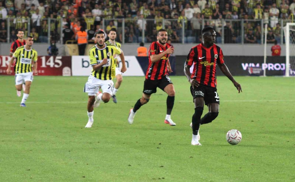 Süper Lig’de İlk Haftada Sürpriz Sonuç.. Fenerbahçe Deplasmanda Mağlup Oldu!