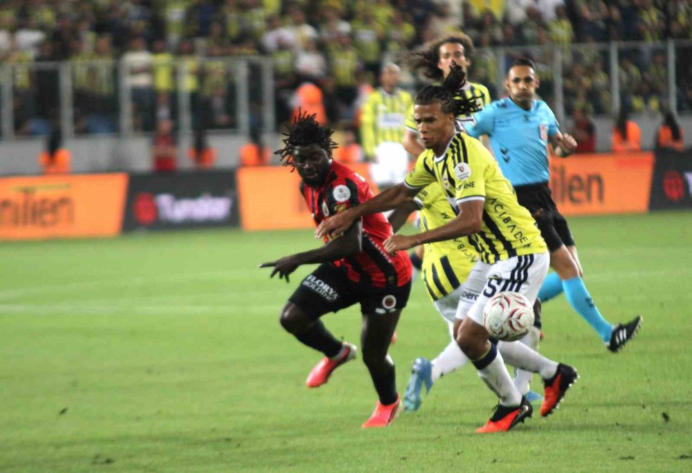Süper Lig’de İlk Haftada Sürpriz Sonuç.. Fenerbahçe Deplasmanda Mağlup Oldu!