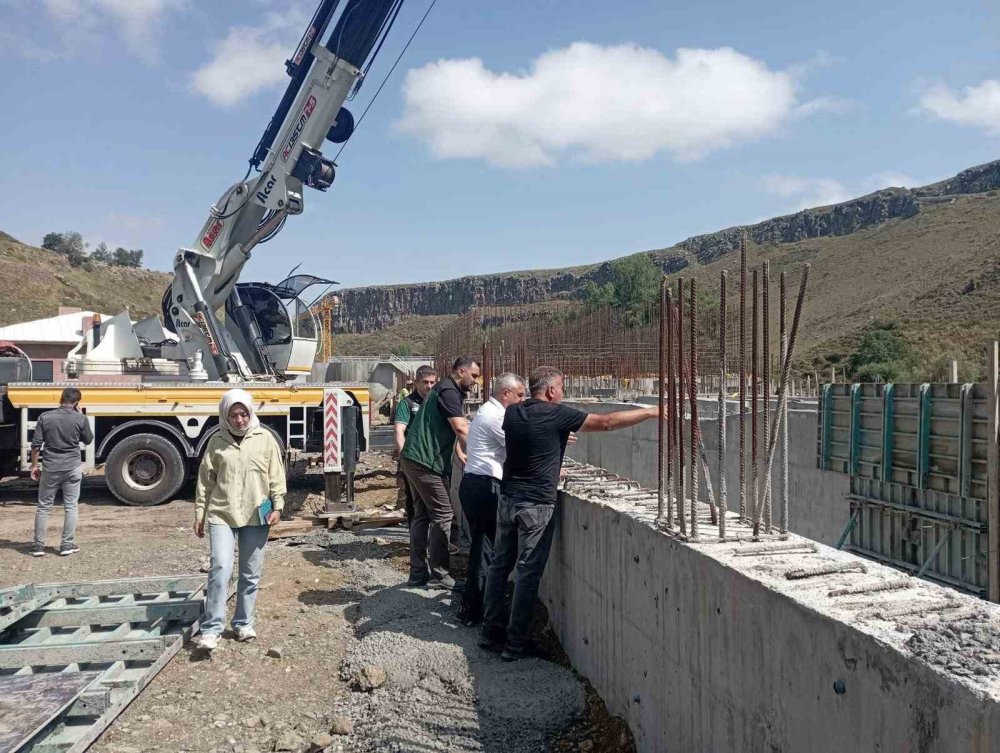 Kars’ta Dsi̇ Yatırımları Yerinde İncelendi: Bölge Müdürü Kotan Çalışmaları Sahada Değerlendirdi