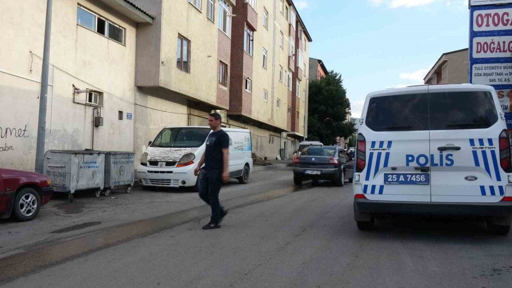 Erzurum’da Bıçaklı Kavga Can Aldı.. Kaçan Şüpheli İçin Arama Başlatıldı!