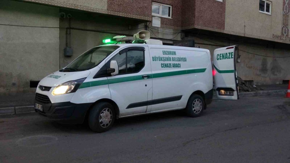 Erzurum’da Bıçaklı Kavga Can Aldı.. Kaçan Şüpheli İçin Arama Başlatıldı!