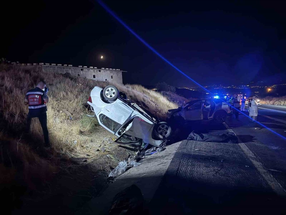 Türkiye Genelinde Trafik Kazaları.. 14 Kişi Hayatını Kaybetti, 74 Kişi Yaralandı!
