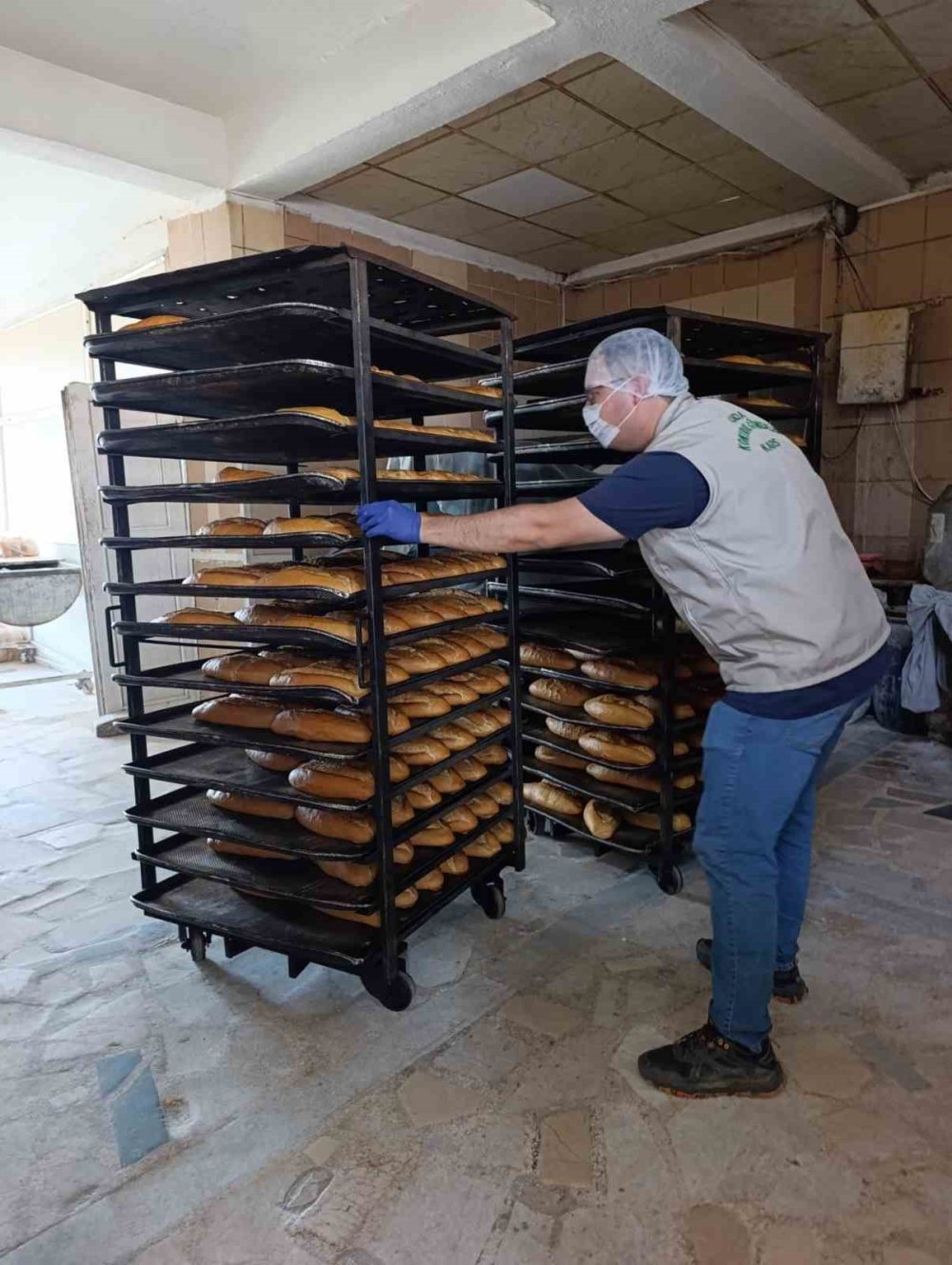 Kars’ta Gıda İşletmelerine Denetim.. Market, Fırın ve Kasaplar Kontrolden Geçiyor!