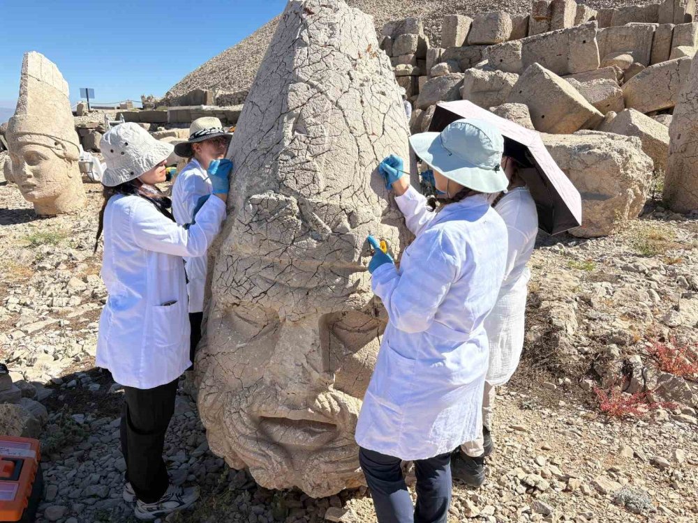 Nemrut’un Dev Heykellerine 5 Yıllık Koruma Kalkanı