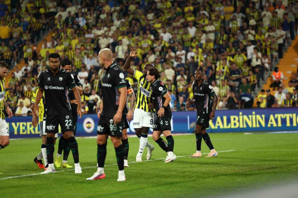 Süper Lig’de Gecenin Kazananları.. Fenerbahçe ve Kasımpaşa Güldü!