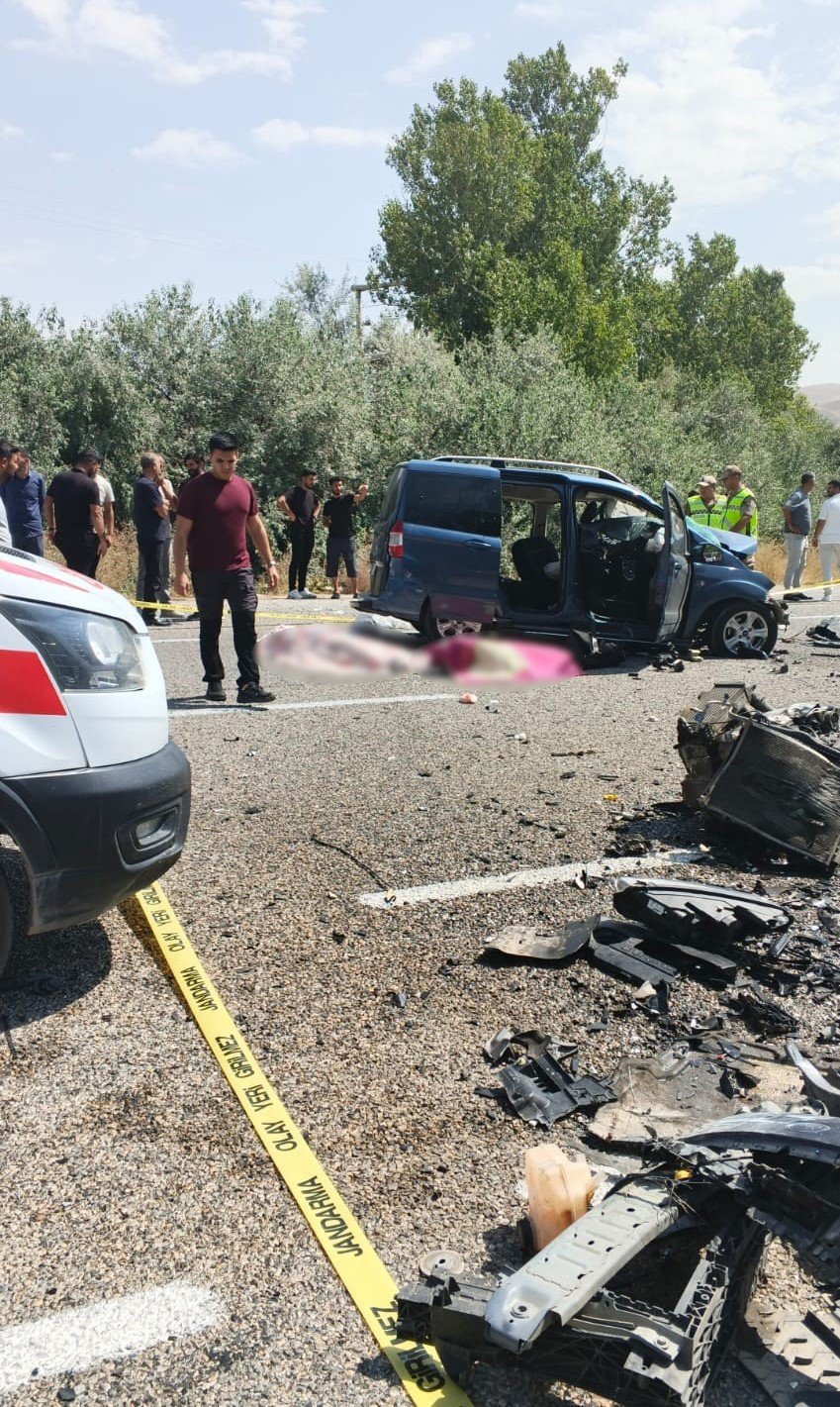 Yollarda Peş Peşe Kazalar.. Antep, Van ve Aksaray’da Can Kayıpları!