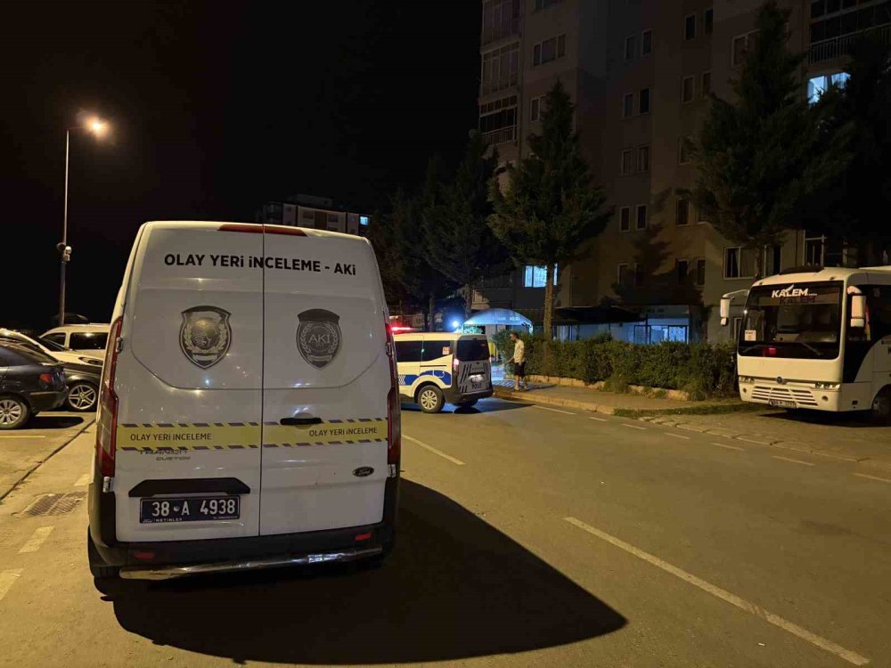 Baba-Oğul Arasında ‘Sigara Parası’ Kavgası: 1’i Ağır 2 Yaralı
