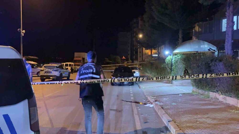 Baba-Oğul Arasında ‘Sigara Parası’ Kavgası: 1’i Ağır 2 Yaralı