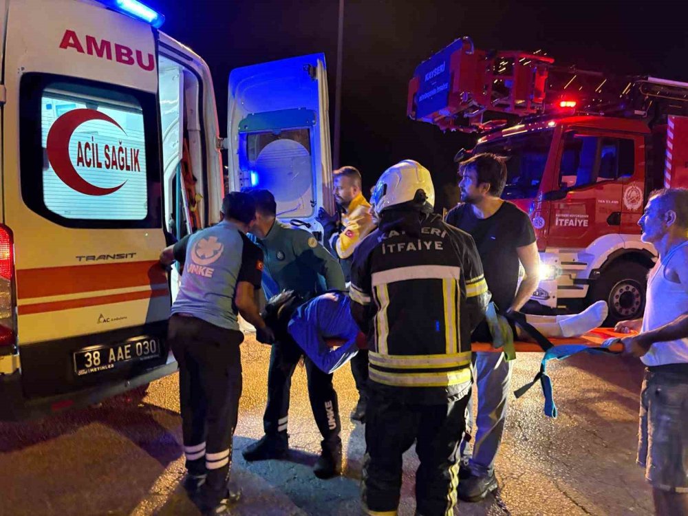Kayseri’de Otobüs ile Yakıt Tankeri Çarpıştı.. 35 Kişi Yaralandı!