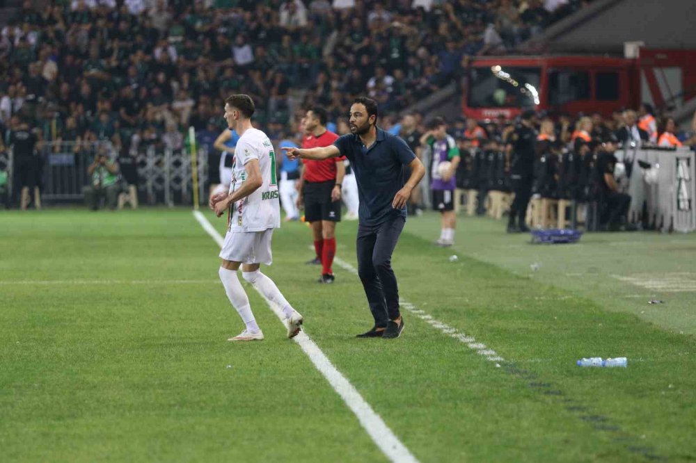 Kocaelispor Sahasında Amedspor’u 2-0 Mağlup Etti.. Ligde İlk Galibiyetini Aldı!