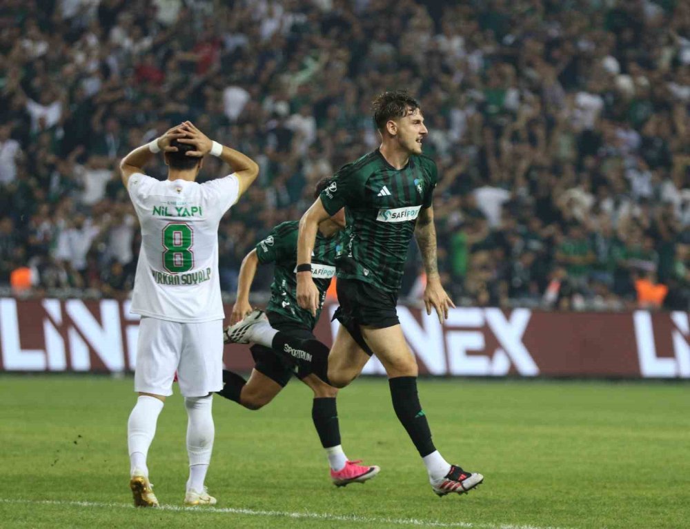 Kocaelispor Sahasında Amedspor’u 2-0 Mağlup Etti.. Ligde İlk Galibiyetini Aldı!