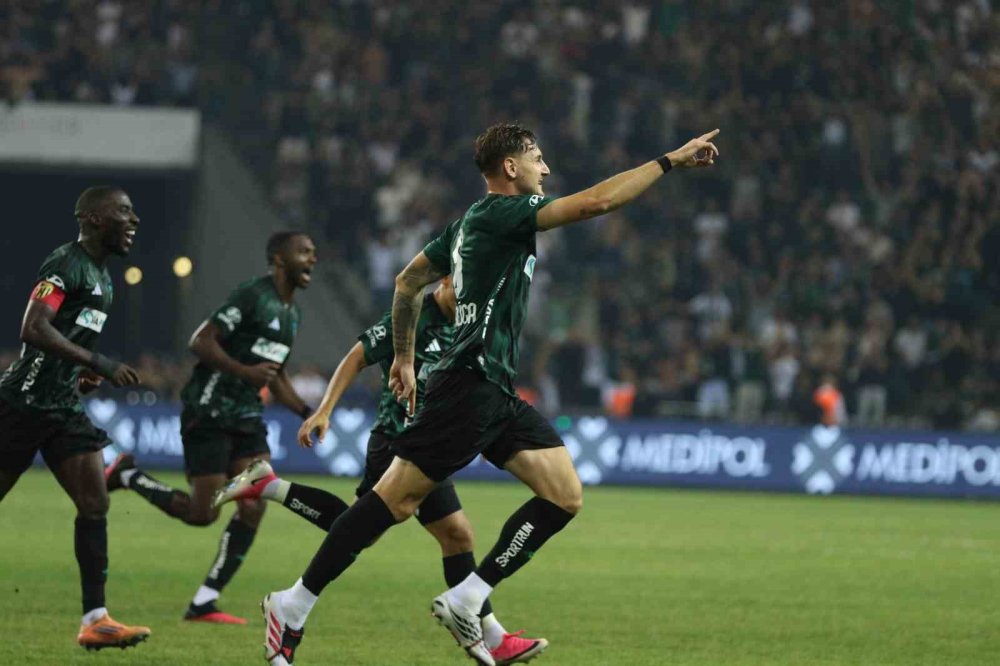 Kocaelispor Sahasında Amedspor’u 2-0 Mağlup Etti.. Ligde İlk Galibiyetini Aldı!