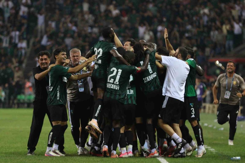 Kocaelispor Sahasında Amedspor’u 2-0 Mağlup Etti.. Ligde İlk Galibiyetini Aldı!