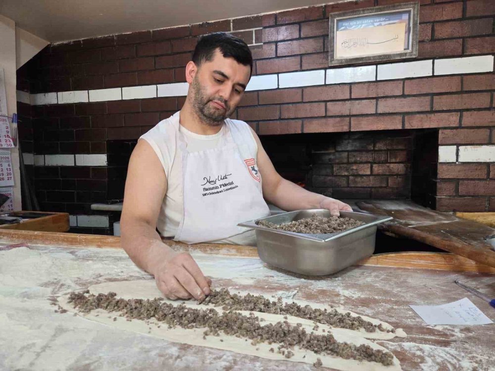 Türkiye’nin En İyi Pidesi Seçildi.. Samsun Pidesi Listeye Damga Vurdu!