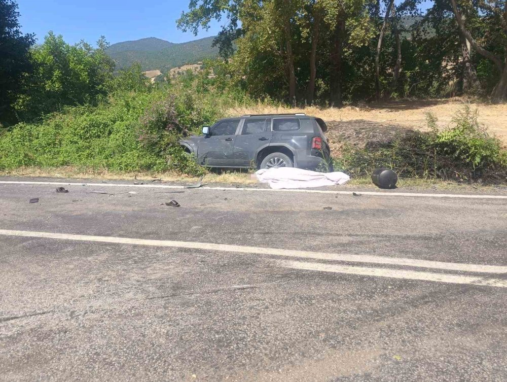Manisa’da Feci Kaza: 2 Kardeş Hayatını Kaybetti, 2 Kişi Yaralandı