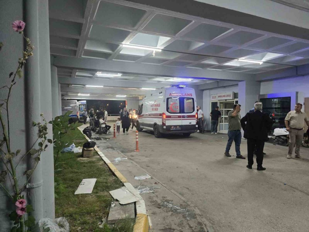 Bursa’da Düğün Yemeği Sonrası Rahatsızlanan 50 Kişi Hastanelik Oldu