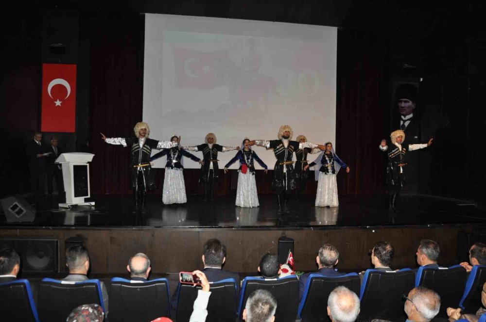 Kars’ta 30 Ağustos Zafer Bayramı’nın 104. Yıl Dönümü Coşkuyla Kutlandı