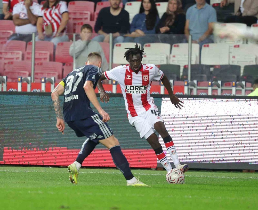 Süper Lig’de Günün Maçları Tamamlandı.. Fenerbahçe Deplasmanda 2-0 Kazandı!