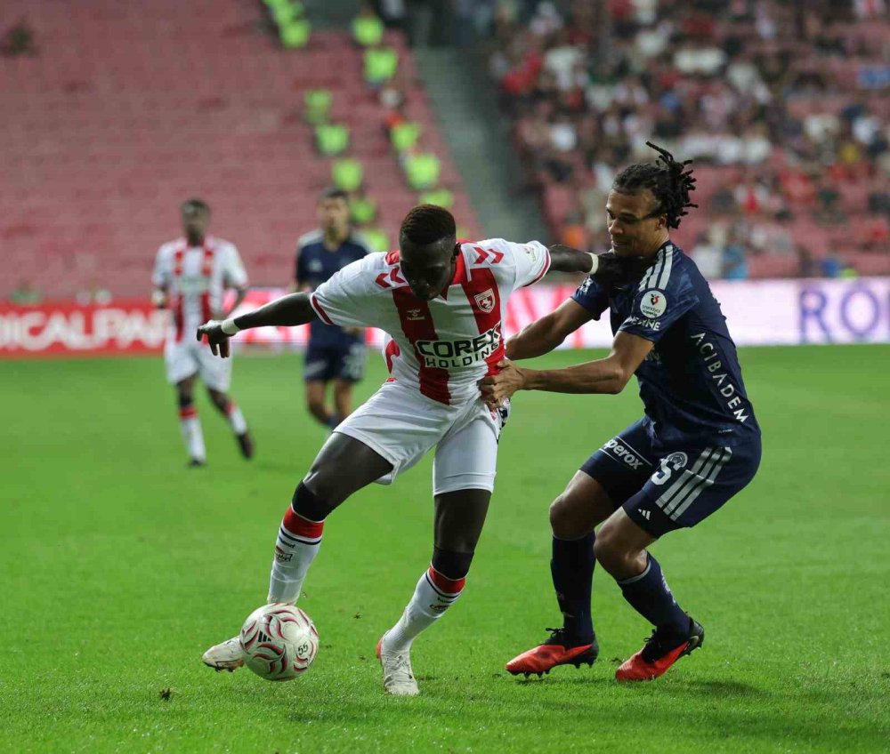 Süper Lig’de Günün Maçları Tamamlandı.. Fenerbahçe Deplasmanda 2-0 Kazandı!