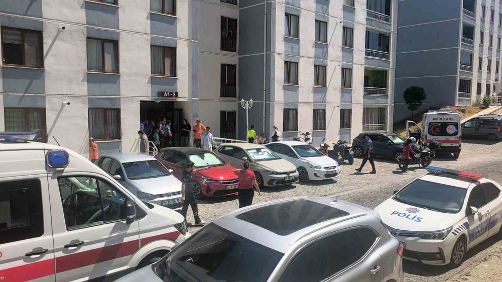 Muğla Menteşe’de 2 Kişi Aynı Dairede Ölü Bulundu