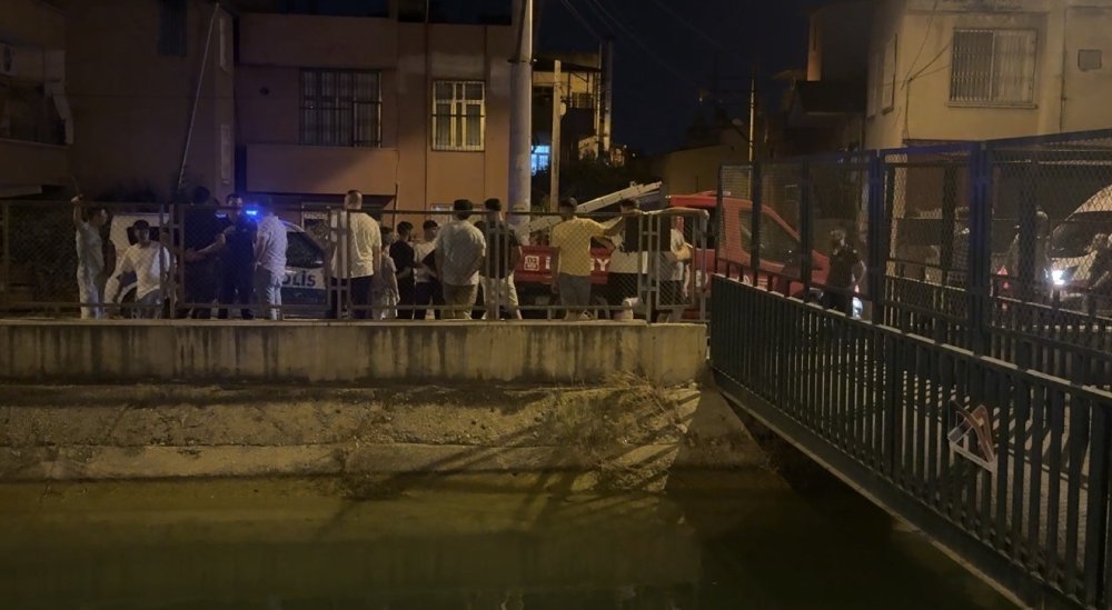 Tarsus’ta Sulama Kanalında Facia.. 6 Yaşındaki Çocuk Kurtarıldı, Kardeşi Aranıyor!