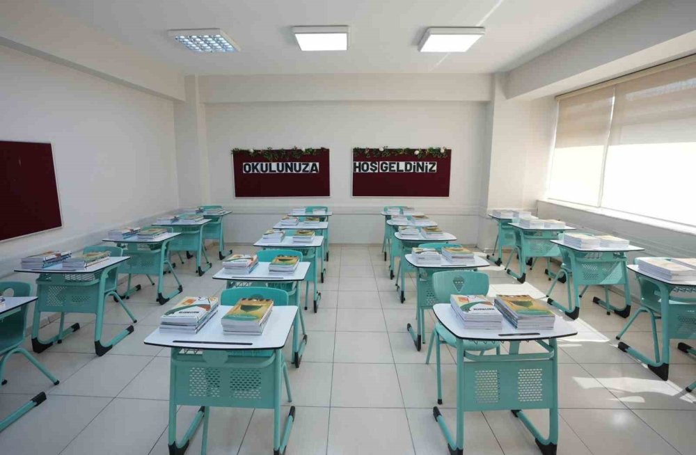 Eğitim Yılı Öncesi Kitap Dağıtımı Başladı.. 283 Milyondan Fazla Kitap Öğrencilerle Buluşacak!
