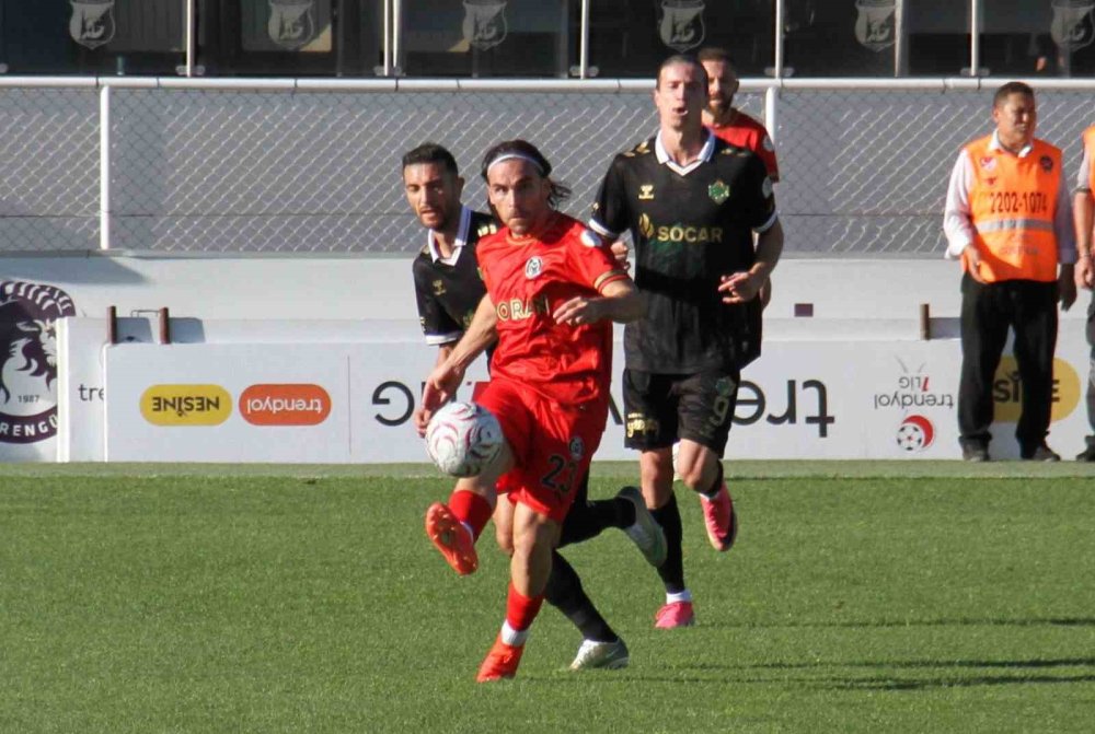 Iğdır FK, Manisa FK’yı Dört Golle Geçti.. Afena-Gyan’dan İki Gol!