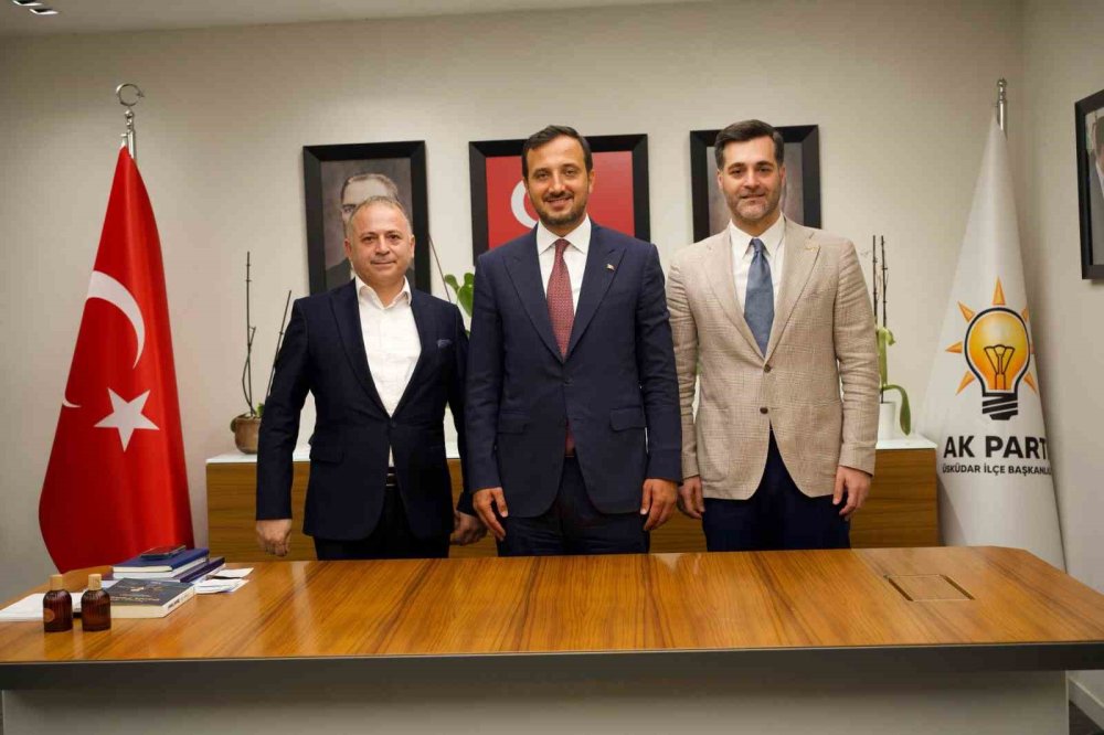 Üsküdar’da Başkan Vekilliği Seçimi Öncesi Kritik Hamle.. 4 CHP’li AK Parti’ye Geçti!