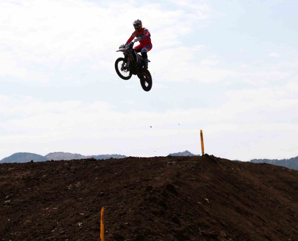 Dünya Motokros Şampiyonası Afyon’da Başladı.. 23 Ülkeden Sporcular Yarışıyor!