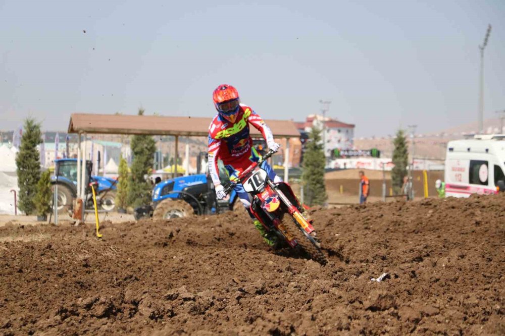 Dünya Motokros Şampiyonası Afyon’da Başladı.. 23 Ülkeden Sporcular Yarışıyor!