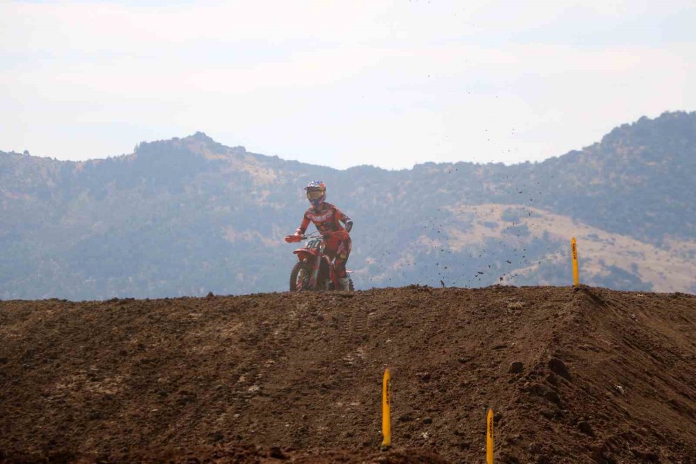 Dünya Motokros Şampiyonası Afyon’da Başladı.. 23 Ülkeden Sporcular Yarışıyor!