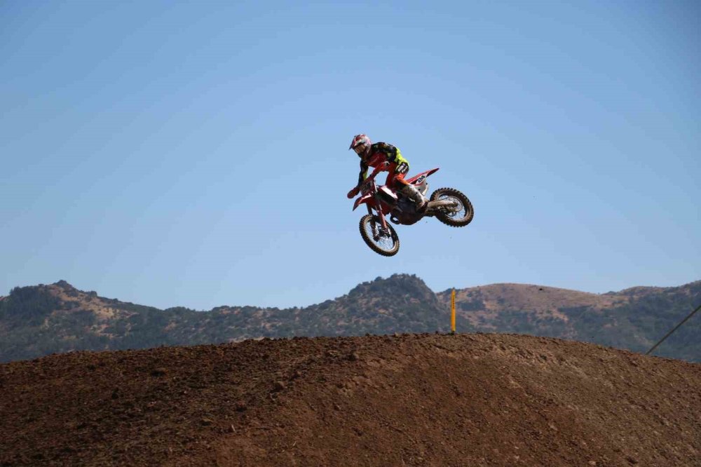 MXGP Türkiye’de İlk Yarış Tamamlandı.. Jeffrey Herlings Afyon’da Zirveye Çıktı!