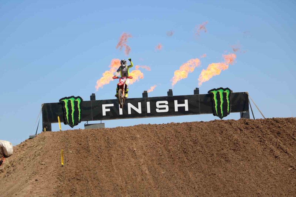 MXGP Türkiye’de İlk Yarış Tamamlandı.. Jeffrey Herlings Afyon’da Zirveye Çıktı!