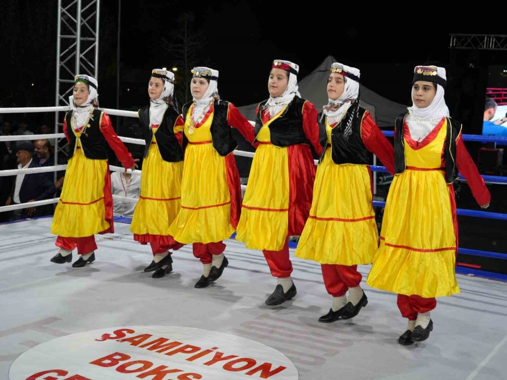 Iğdır’da Şampiyon Boks Gecesi.. Uluslararası Mücadeleler İlgiyle Takip Edildi!