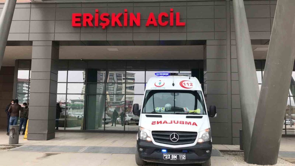 Yol Kenarında Ağır Yaralı Halde Bulunan Polis Memuru Hayatını Kaybetti
