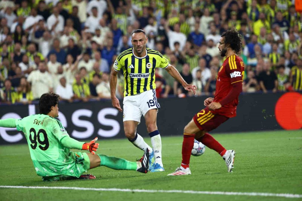 Şampiyonlar Ligi’nde Gecenin İlk Maçları Tamamlandı.. Fenerbahçe Roma’yla Berabere!