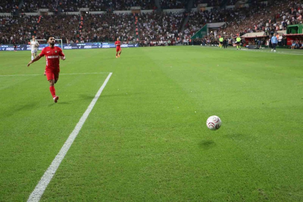 Süper Lig’de Günün Sonuçları.. Galatasaray Liderliğini Sürdürdü, Amed Fark Attı!