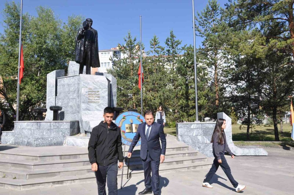 Kars’ta 56 Bin 863 Öğrenci Ve 4 Bin 89 Öğretmen İçin Yeni Eğitim Yılı Başladı