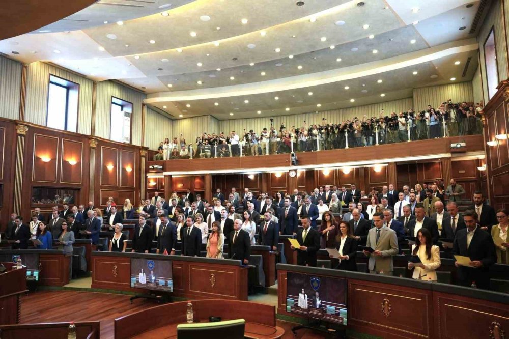 Kosova’da Albin Kurti Dördüncü Kez Başbakan Oldu.. Hükümet Güvenoyu Aldı!