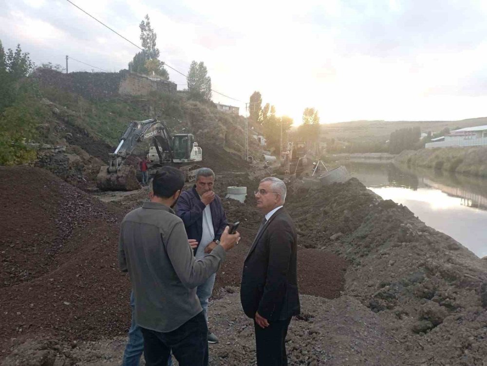 Kars’ta Atıksu Altyapısında Çalışmalar Sürüyor.. Kollektör Hattında İlerleme Var!