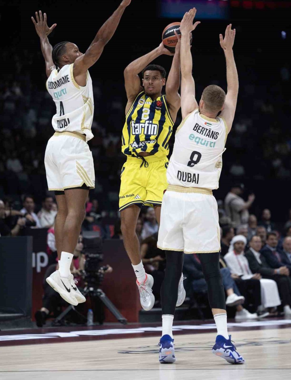 Fenerbahçe EuroLeague Süper Kupa'da Üçüncülüğü Aldı.. Dubai'yi 85-77 Geçti!