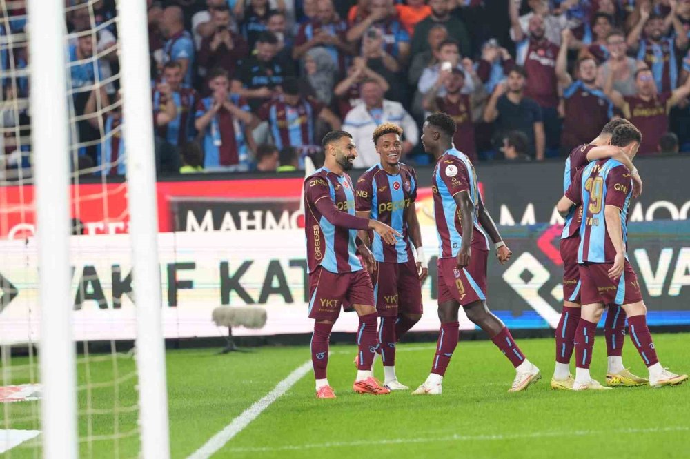 Trendyol Süper Lig: Trabzonspor: 3 - Galatasaray:0 (i̇lk Yarı)
